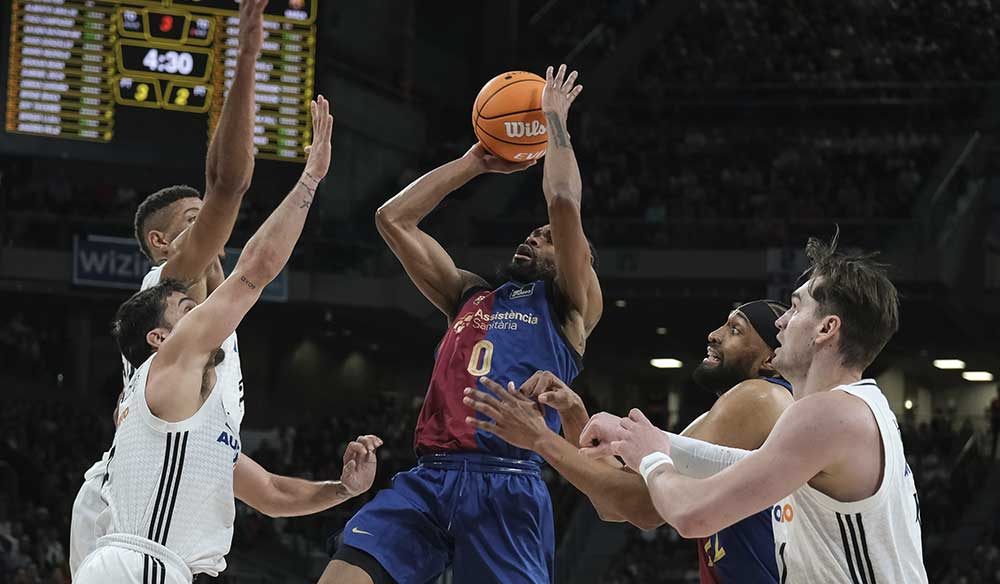 Jugadores de baloncesto del Real Madrid y Barcelona