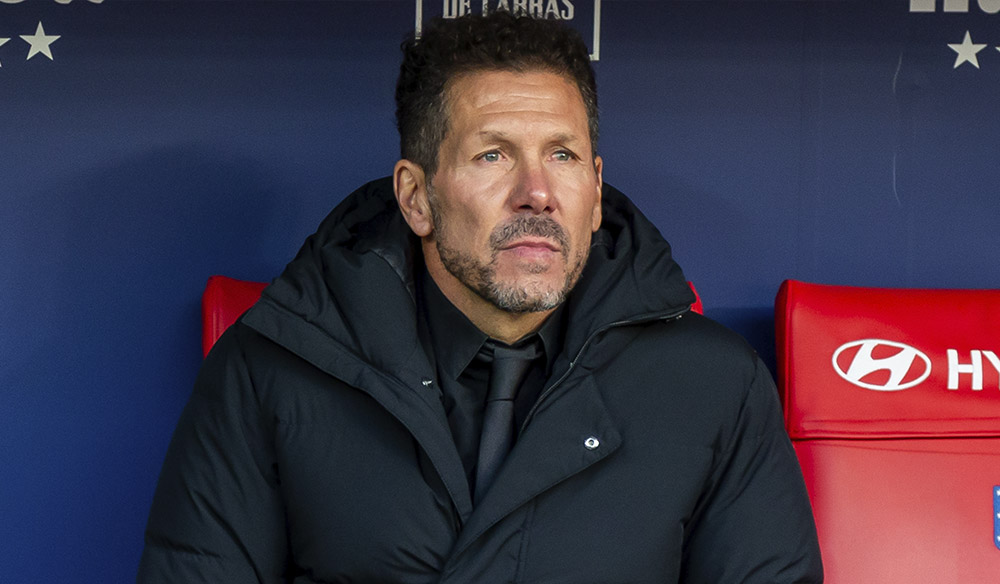 Diego Simeone pensativo, entrenador del Atlético de Madrid