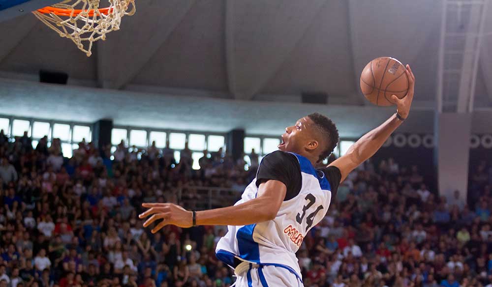 Jugador de la NBA Giannis Antetokounmpo