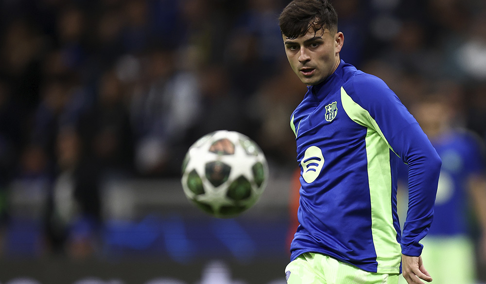 Pedri en el calentamiento