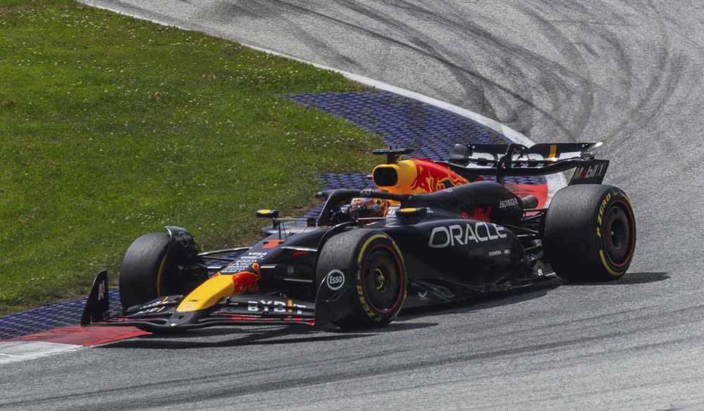 Max Verstappen - Red Bull